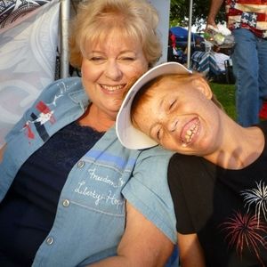 Meet your Posher, Sharon